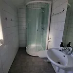 Hausvikstranda *