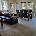 Hausvikstranda * リュングダール