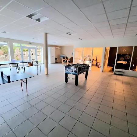 Apartment Hausvikstranda Lyngdal