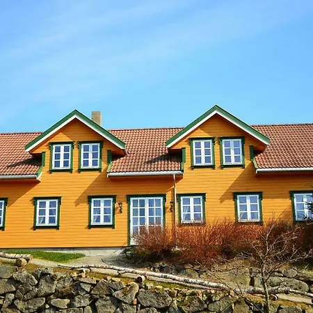 Hausvikstranda Apartment *