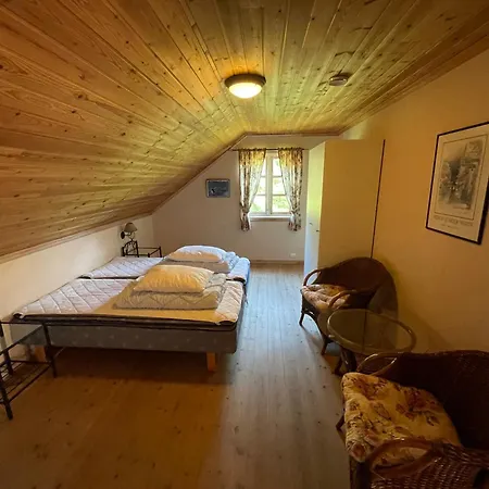Apartment Hausvikstranda Lyngdal