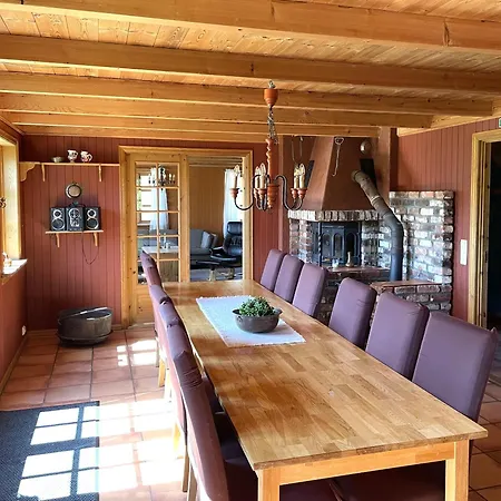 Hausvikstranda Apartment *