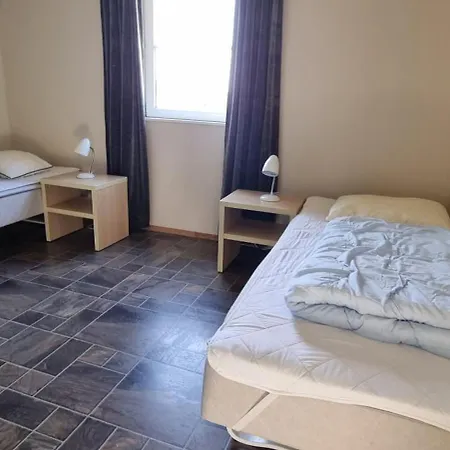 Hausvikstranda Apartamento *