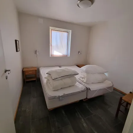 Hausvikstranda Lyngdal