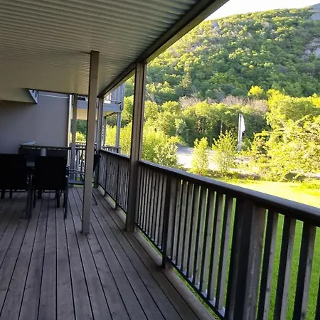Hausvikstranda Lyngdal